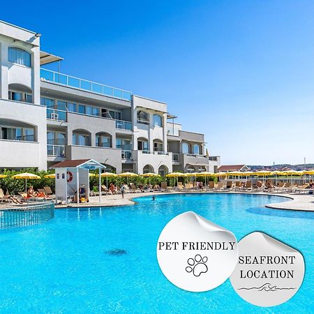 Family Resort Del Mar Banjole Exterior photo